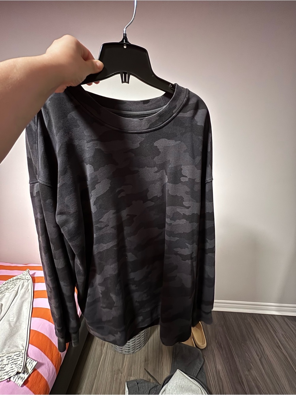 Lululemon Perfectly Oversized Crew in Heritage 365 Camo Deep Coal Multi